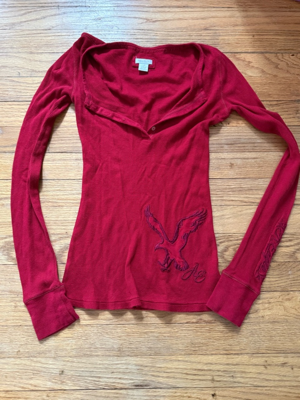 vintage Red Long-Sleeve Waffle Knit Top with Embroidered Eagle